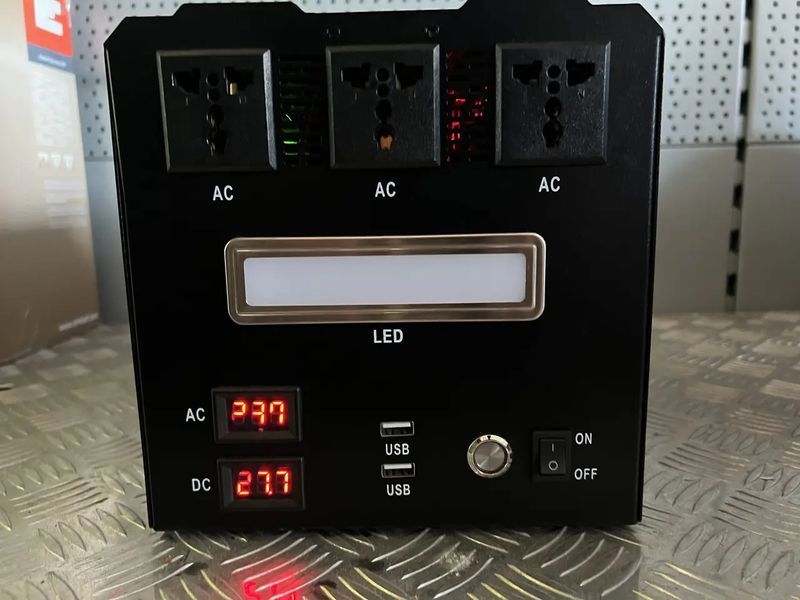 Портативна зарядна станція 1,5 KW 2700втч LG ART-3749 фото