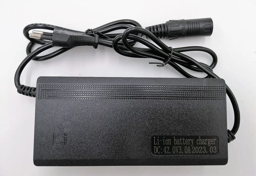 Зарядний пристрій для літієвих АКБ Instrade 36 V 3 A XLR (42V) CHAR-00007821 фото