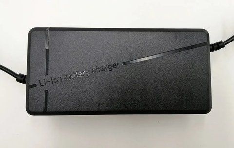 Зарядний пристрій для залізо-фосфатних АКБ Instrade 16S LiFePO4 48 V 5A CHAR-00008587 фото